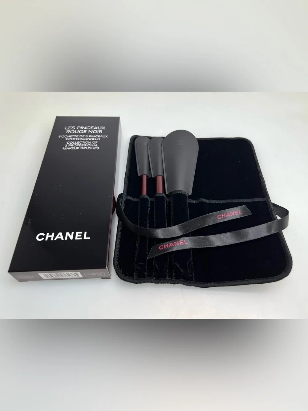🌹Chanel Les Pinceaux Rouge Noir Makeup Brush Set (Limited Edition)🌹